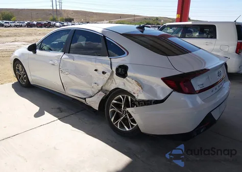 2021 Hyundai Sonata Sel z USA, uszkodzony, nr VIN 5NPEL4JA2MH102517